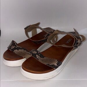 Cute MIA Ellen Snake print Platform Sandals 8.5